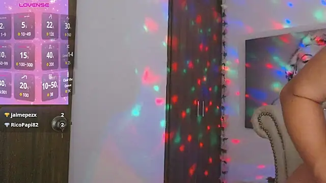 Snapshot of Isabelhot1 chatting on 11-02-25, 07:49 Isabelhot1 online show from 11-02-25, 07:49