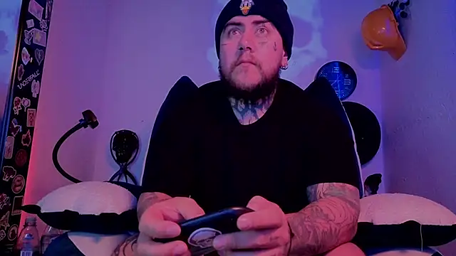 Ash gusbig online show from 09-18-25, 03:08