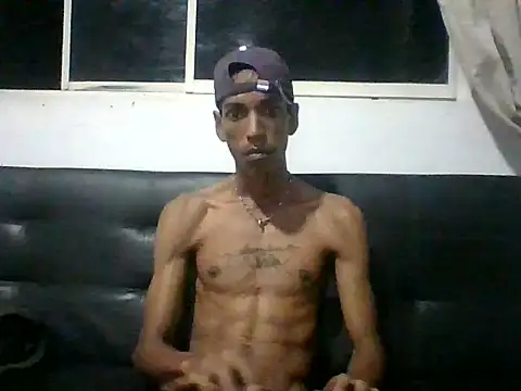 AlbertBigCock online show from 06-17-26, 05:32