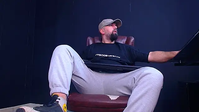 JackEthann online show from 10-04-25, 05:16