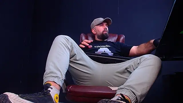 JackEthann online show from 10-13-25, 05:07