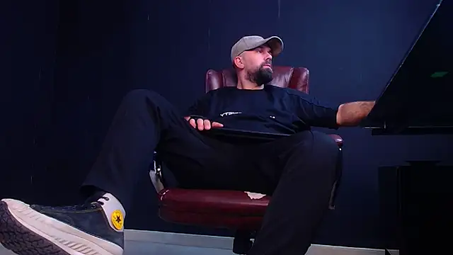 JackEthann online show from 10-14-25, 04:57