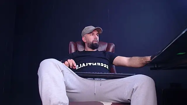 JackEthann online show from 10-25-25, 04:42