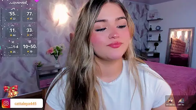 Snapshot of cattaleya___ chatting on 11-22-25, 02:43 cattaleya online show from 11-22-25, 02:43