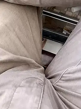 You are  mine  online show from 10-21-25, 04:46