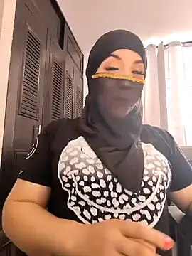 Snapshot of AmbarBurhan chatting on 12-16-24, 04:38 AmbarBurhan online show from 12-16-24, 04:38