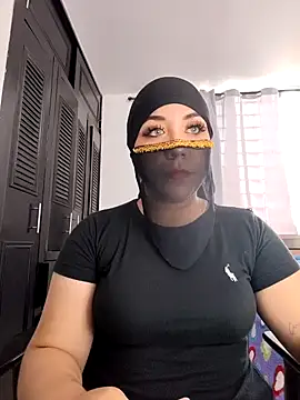 Snapshot of AmbarBurhan chatting on 12-19-24, 02:02 AmbarBurhan online show from 12-19-24, 02:02