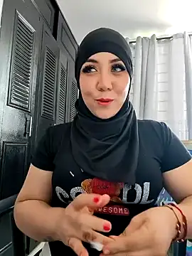 Snapshot of AmbarBurhan chatting on 12-23-24, 04:06 AmbarBurhan online show from 12-23-24, 04:06