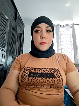 Snapshot of AmbarBurhan chatting on 12-26-24, 04:25 AmbarBurhan online show from 12-26-24, 04:25