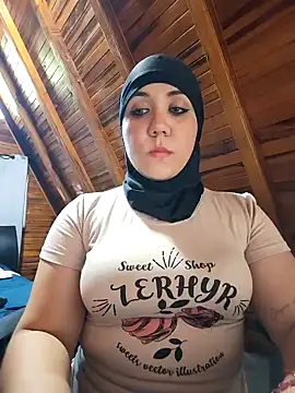 Snapshot of AmbarBurhan chatting on 01-21-25, 07:39 AmbarBurhan online show from 01-21-25, 07:39