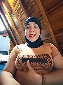 Snapshot of AmbarBurhan chatting on 01-23-25, 10:01 AmbarBurhan online show from 01-23-25, 10:01