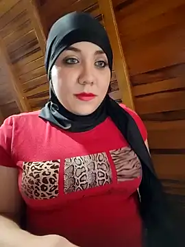 Snapshot of AmbarBurhan chatting on 02-05-25, 07:10 AmbarBurhan online show from 02-05-25, 07:10