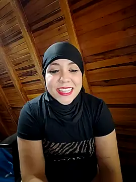 Snapshot of AmbarBurhan chatting on 02-13-25, 07:10 AmbarBurhan online show from 02-13-25, 07:10