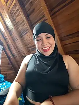 Snapshot of AmbarBurhan chatting on 02-15-25, 03:28 AmbarBurhan online show from 02-15-25, 03:28