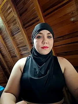 Snapshot of AmbarBurhan chatting on 02-15-25, 06:33 AmbarBurhan online show from 02-15-25, 06:33