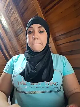 Snapshot of AmbarBurhan chatting on 02-17-25, 07:10 AmbarBurhan online show from 02-17-25, 07:10