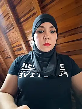 Snapshot of AmbarBurhan chatting on 02-21-25, 03:54 AmbarBurhan online show from 02-21-25, 03:54