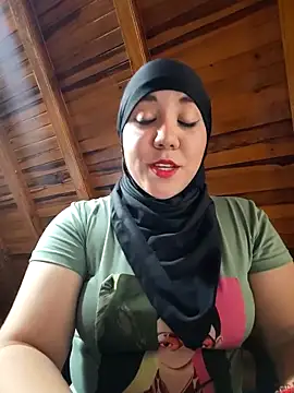 Snapshot of AmbarBurhan chatting on 03-06-25, 03:45 AmbarBurhan online show from 03-06-25, 03:45