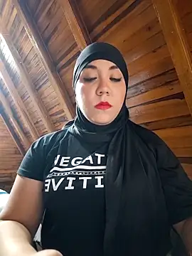 Snapshot of AmbarBurhan chatting on 03-07-25, 06:11 AmbarBurhan online show from 03-07-25, 06:11