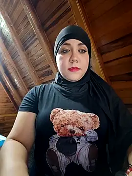 Snapshot of AmbarBurhan chatting on 03-19-25, 04:13 AmbarBurhan online show from 03-19-25, 04:13