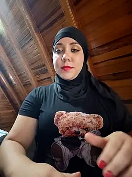 Snapshot of AmbarBurhan chatting on 03-19-25, 07:17 AmbarBurhan online show from 03-19-25, 07:17