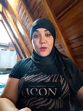 Snapshot of AmbarBurhan chatting on 03-21-25, 07:24 AmbarBurhan online show from 03-21-25, 07:24