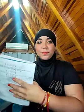 Snapshot of AmbarBurhan chatting on 09-20-25, 04:08 AmbarBurhan online show from 09-20-25, 04:08