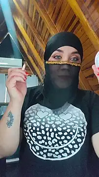 Snapshot of AmbarBurhan chatting on 10-07-25, 03:42 AmbarBurhan online show from 10-07-25, 03:42