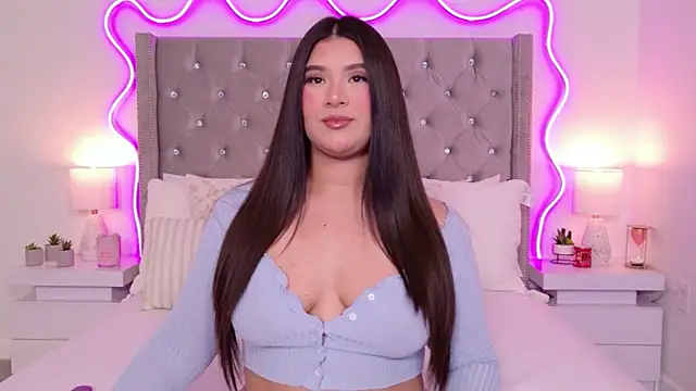 JuliaSUMMERS2022 online show from 02-21-26, 12:00