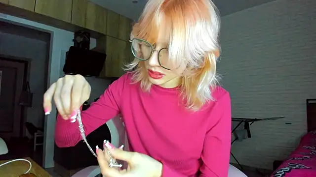 Snapshot of _Alice_Kitty chatting on 02-19-26, 03:41 Alice Kitty online show from 02-19-26, 03:41