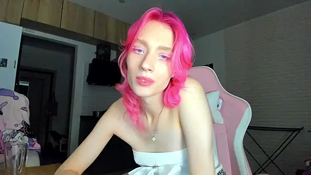 Snapshot of _Alice_Kitty chatting on 03-05-26, 02:02 Alice Kitty online show from 03-05-26, 02:02