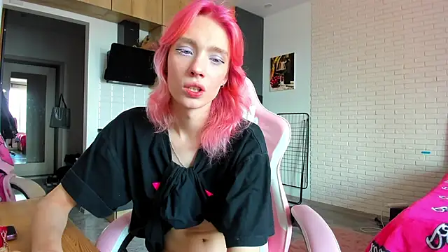 Snapshot of _Alice_Kitty chatting on 03-28-26, 06:57 Alice Kitty online show from 03-28-26, 06:57