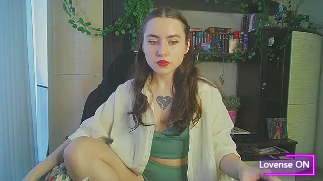 Snapshot of Aurora_workerr chatting on 05-17-26, 12:45 Aurora workerr online show from 05-17-26, 12:45
