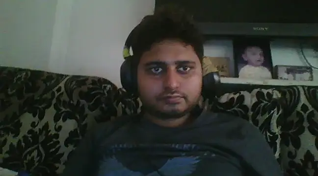 Snapshot of RyanHoran69@xh chatting on 12-22-24, 06:17 RyanHoran69xh online show from 12-22-24, 06:17