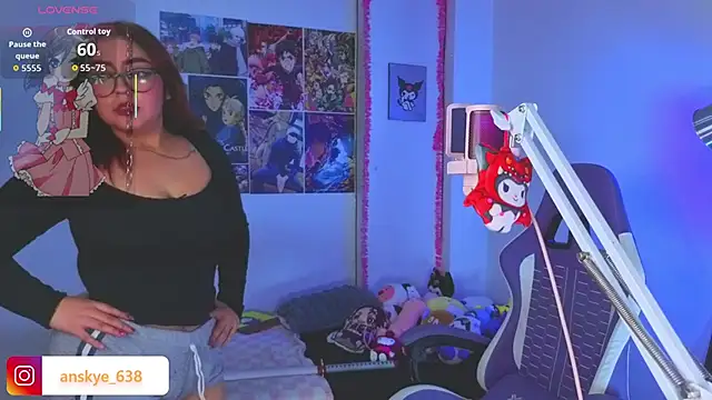 Snapshot of AnngelaSkye chatting on 03-26-26, 05:57 AnngelaSkye online show from 03-26-26, 05:57