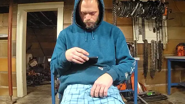 Bigoleslong98765 online show from 11-28-25, 04:37