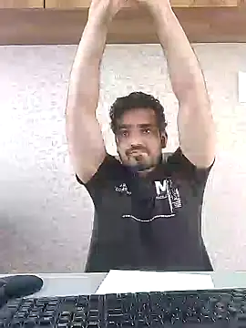 indianguy89 online show from 12-29-24, 05:10