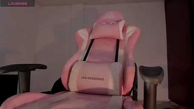 Veronicajazz online show from 12-15-24, 04:37