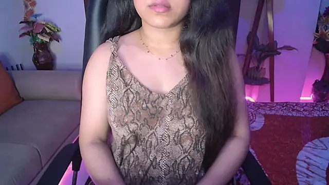 Snapshot of Most-Beautiful-Queen chatting on 03-16-25, 06:55 Most-Beautiful-Queen online show from 03-16-25, 06:55