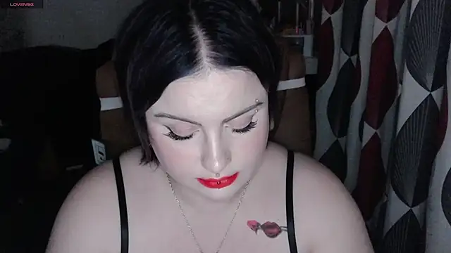 Snapshot of submissiveslut1996 chatting on 01-29-25, 10:22 submissiveslut1996 online show from 01-29-25, 10:22