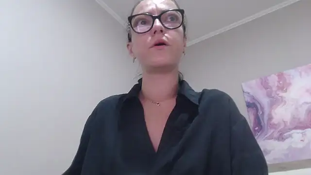 IzabelllNoir online show from 06-24-26, 06:56