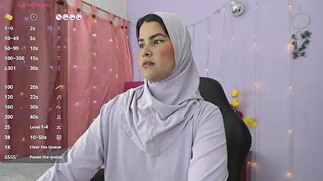 AishaAmin  online show from 12-11-24, 12:12