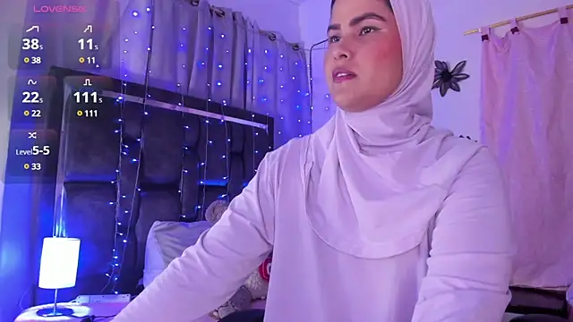 AishaAmin  online show from 12-26-24, 12:16