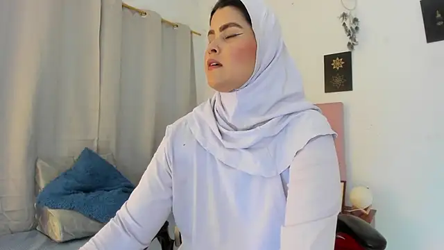 AishaAmin  online show from 06-13-26, 12:14
