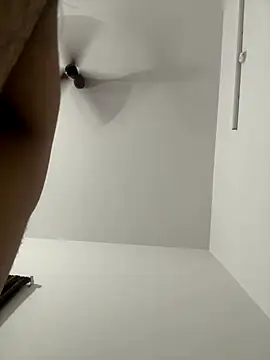 Snapshot of srinij0087 chatting on 11-04-25, 05:56 srinij0087 online show from 11-04-25, 05:56