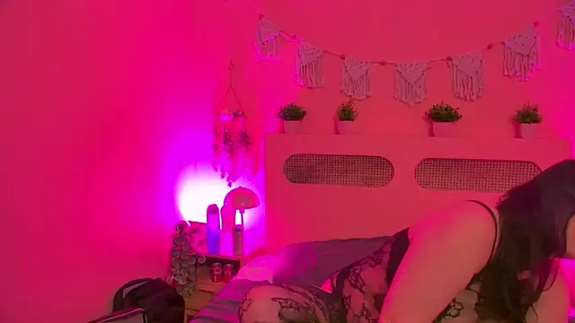 Snapshot of TerezaBlackwood chatting on 04-15-26, 07:43 TerezaBlackwood online show from 04-15-26, 07:43