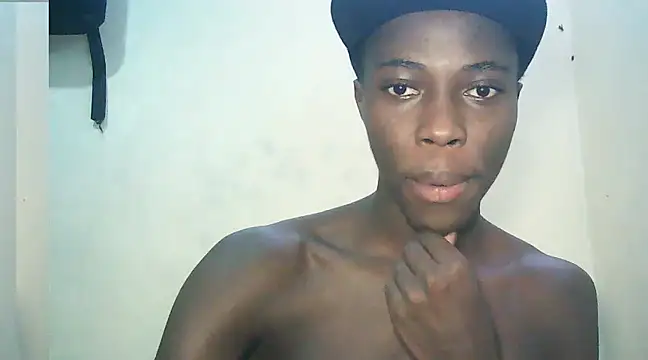 Snapshot of demuokekk chatting on 12-18-24, 11:02 demuokekk online show from 12-18-24, 11:02