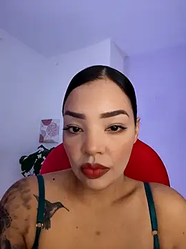 Sara LipsX online show from 11-19-25, 02:00