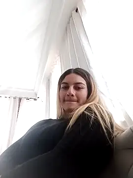 Snapshot of AtheneaRossi chatting on 03-06-25, 04:49 AtheneaRossi online show from 03-06-25, 04:49