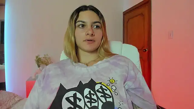 Snapshot of AtheneaRossi chatting on 03-14-25, 01:48 AtheneaRossi online show from 03-14-25, 01:48